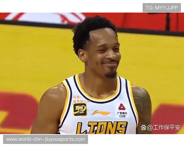 布朗被球迷公开点名：教练若敢不放哈特就要被“教训”！